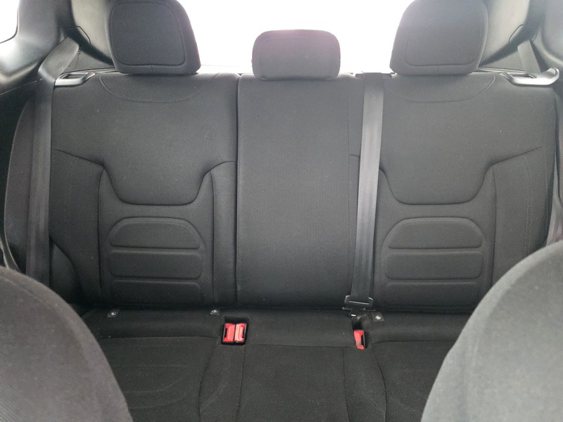 Jeep Renegade Vehicle Full-screen Gallery Image 13