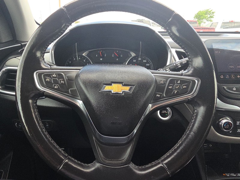 Chevrolet Equinox Vehicle Full-screen Gallery Image 14