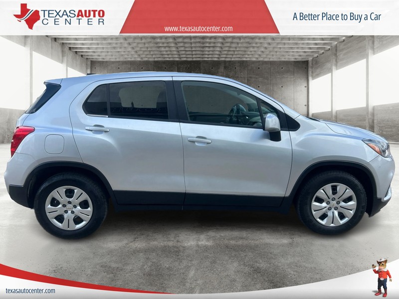 Chevrolet Trax Vehicle Full-screen Gallery Image 4