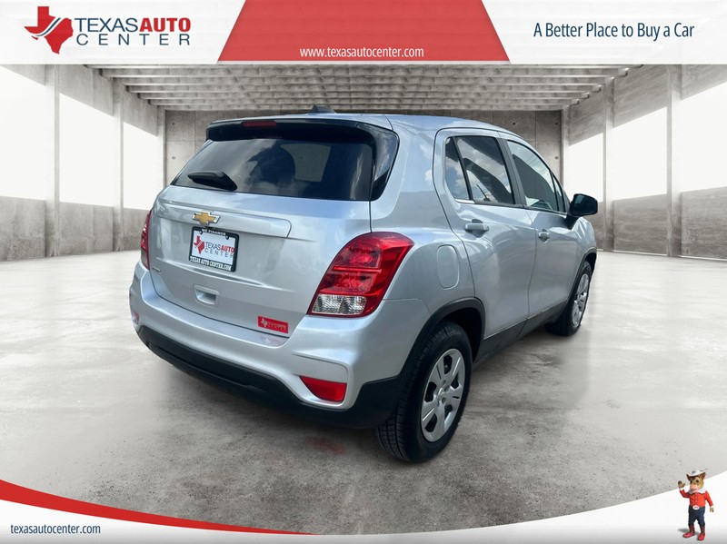 Chevrolet Trax Vehicle Full-screen Gallery Image 6