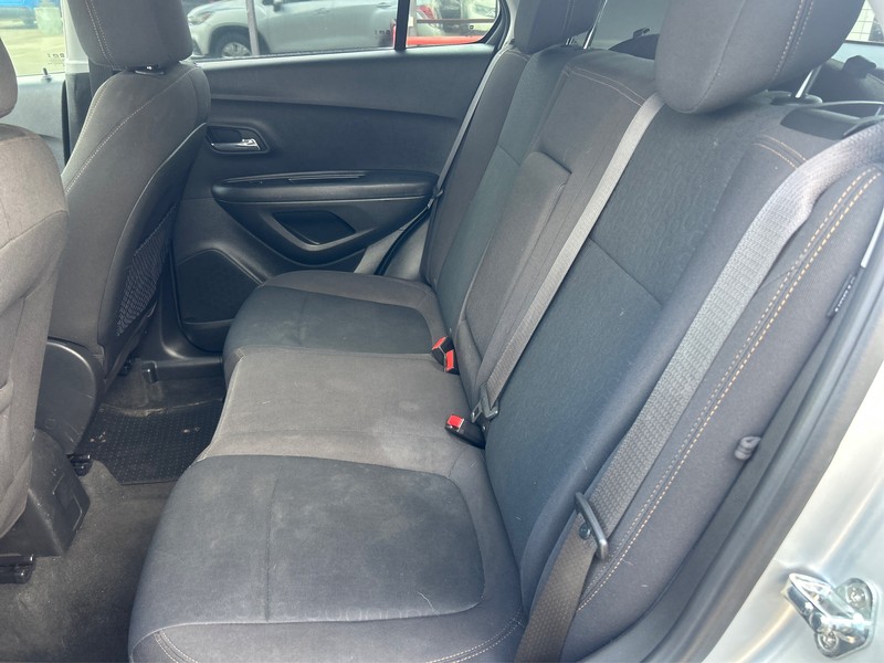 Chevrolet Trax Vehicle Full-screen Gallery Image 9