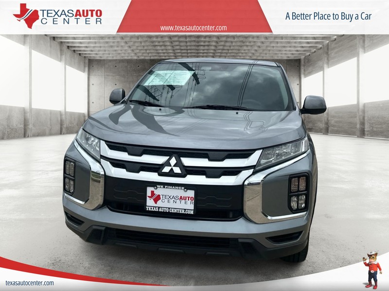 Mitsubishi Outlander Sport Vehicle Full-screen Gallery Image 03