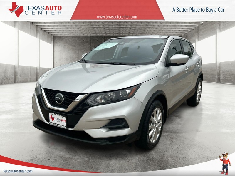 Nissan Rogue Sport Vehicle Full-screen Gallery Image 02