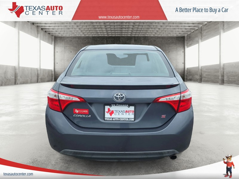 Toyota Corolla Vehicle Full-screen Gallery Image 06