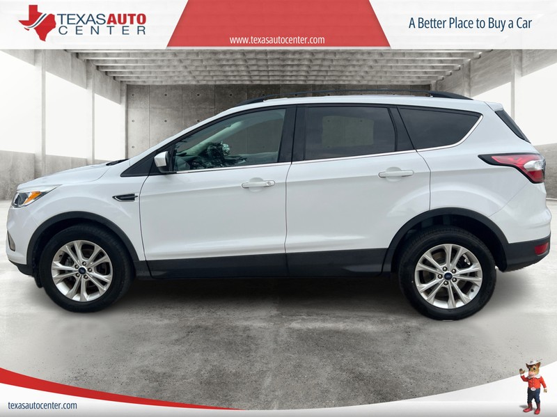 Ford Escape Vehicle Full-screen Gallery Image 5