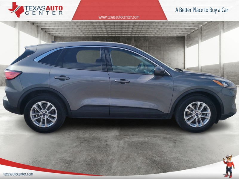 Ford Escape Vehicle Full-screen Gallery Image 3