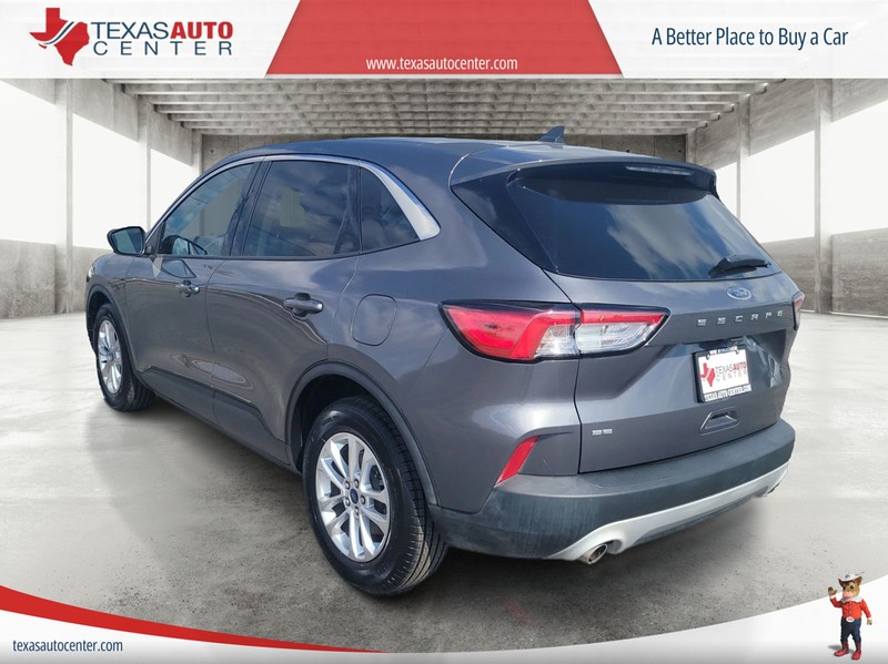 Ford Escape Vehicle Full-screen Gallery Image 7