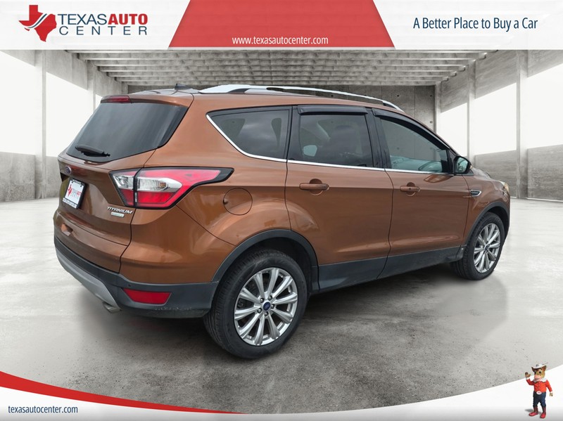 Ford Escape Vehicle Full-screen Gallery Image 07