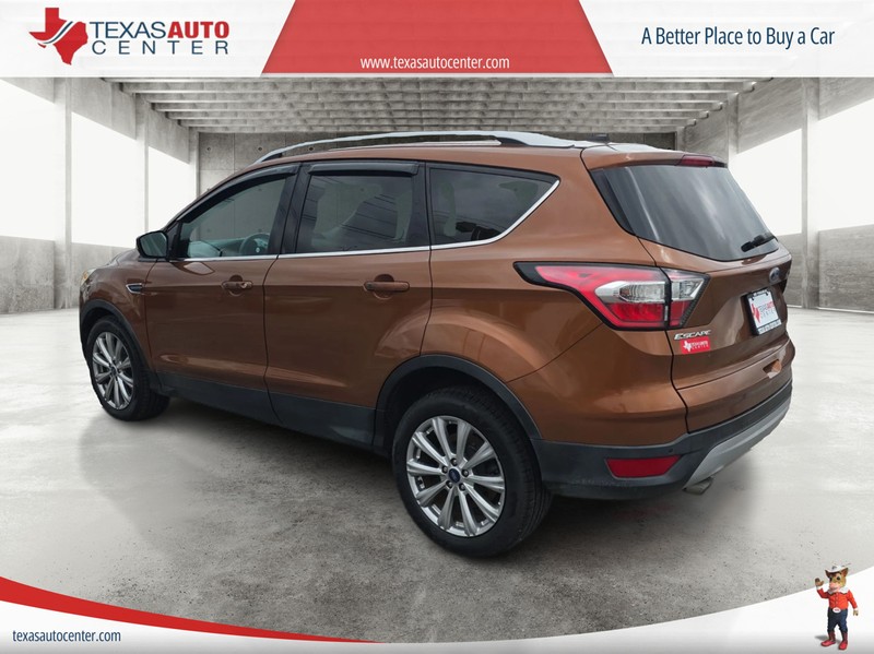 Ford Escape Vehicle Full-screen Gallery Image 08