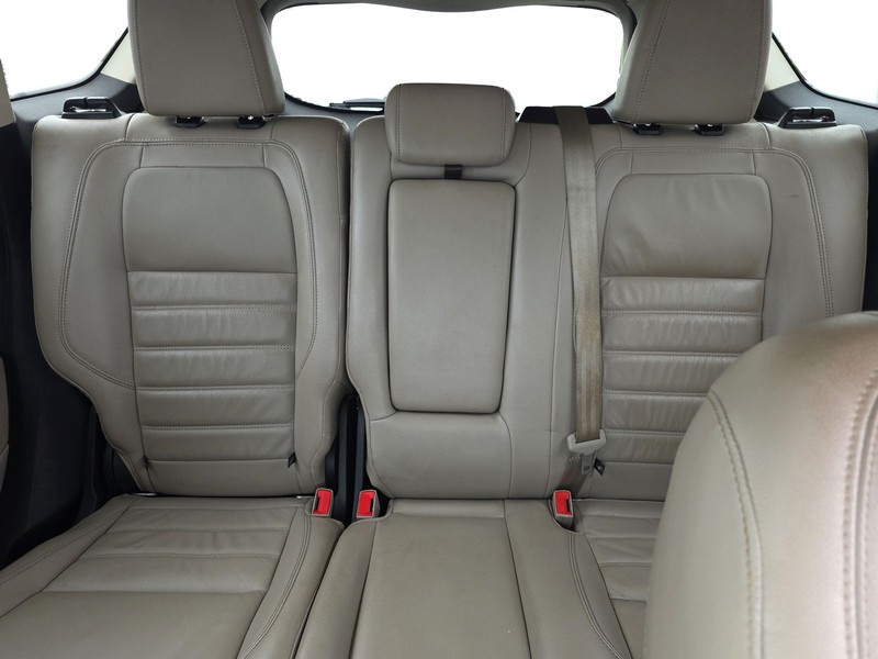 Ford Escape Vehicle Full-screen Gallery Image 13