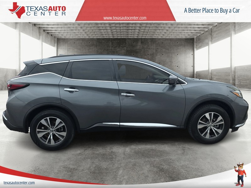 Nissan Murano Vehicle Full-screen Gallery Image 04