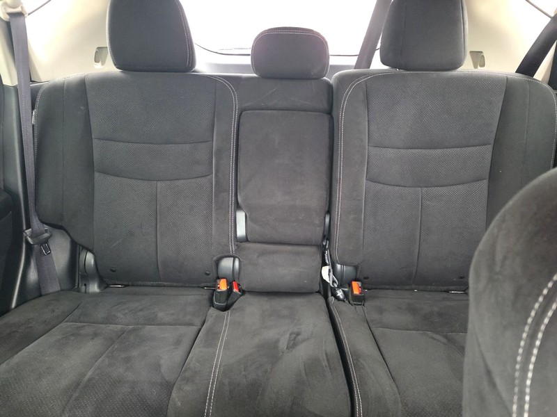 Nissan Murano Vehicle Full-screen Gallery Image 13