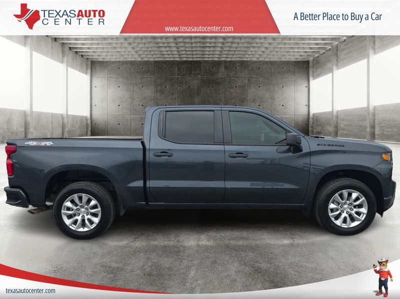 Chevrolet Silverado 1500 LTD Vehicle Full-screen Gallery Image 04