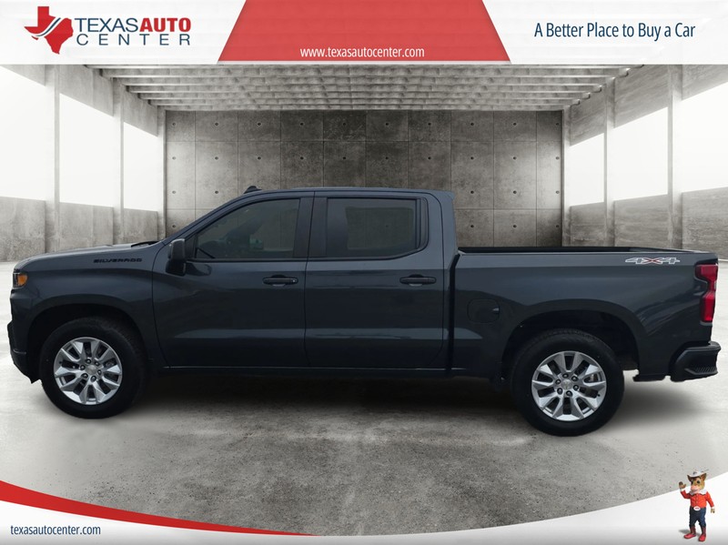 Chevrolet Silverado 1500 LTD Vehicle Full-screen Gallery Image 05