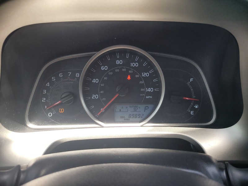 Toyota RAV4 Vehicle Full-screen Gallery Image 14