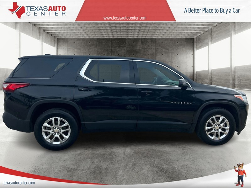 Chevrolet Traverse Vehicle Full-screen Gallery Image 04