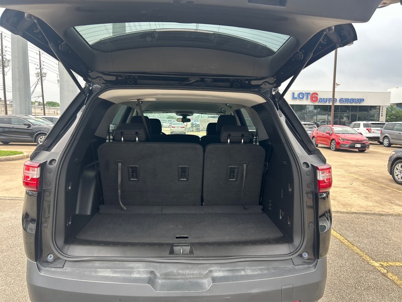 Chevrolet Traverse Vehicle Full-screen Gallery Image 10
