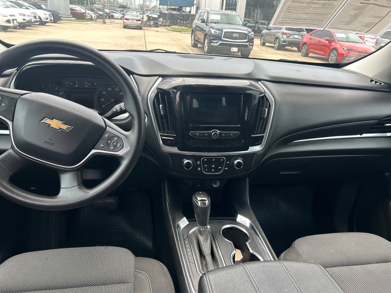 Chevrolet Traverse Vehicle Full-screen Gallery Image 11