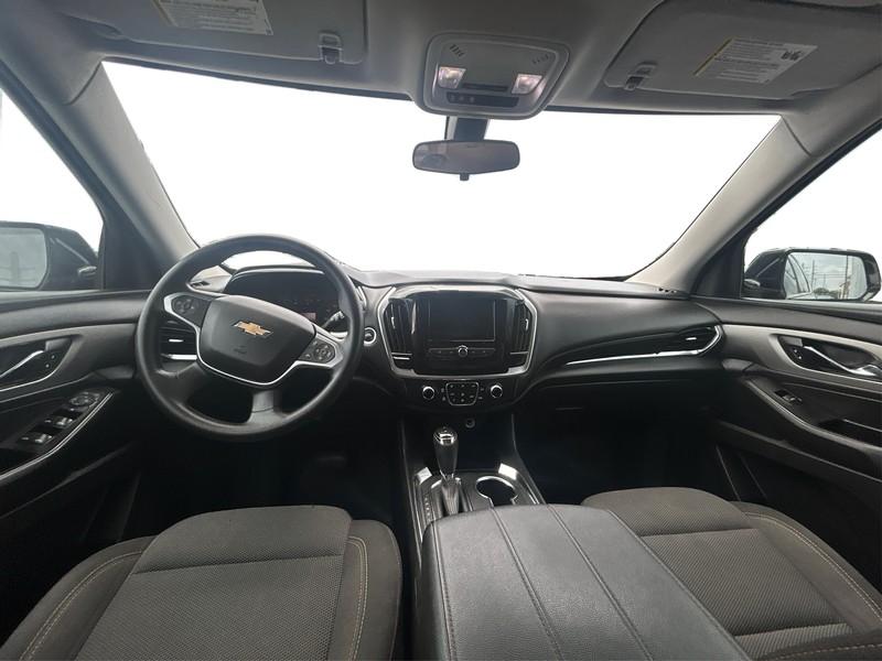 Chevrolet Traverse Vehicle Full-screen Gallery Image 15
