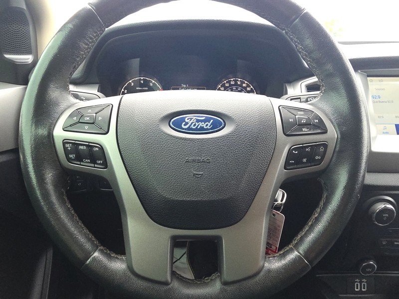 Ford Ranger Vehicle Full-screen Gallery Image 13