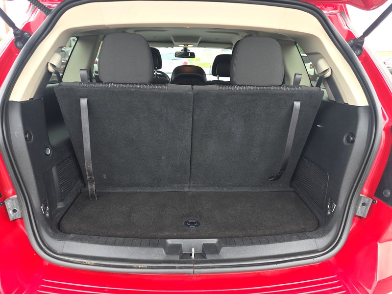 Dodge Journey Vehicle Full-screen Gallery Image 11