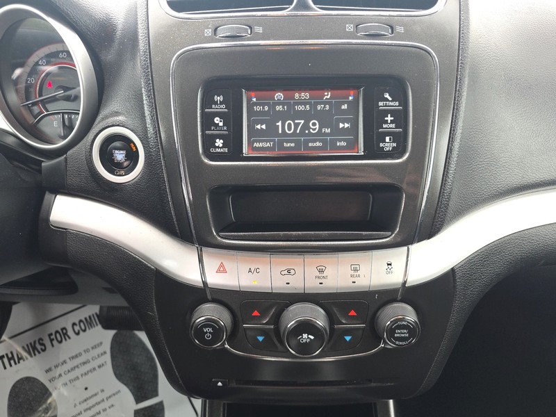 Dodge Journey Vehicle Full-screen Gallery Image 12