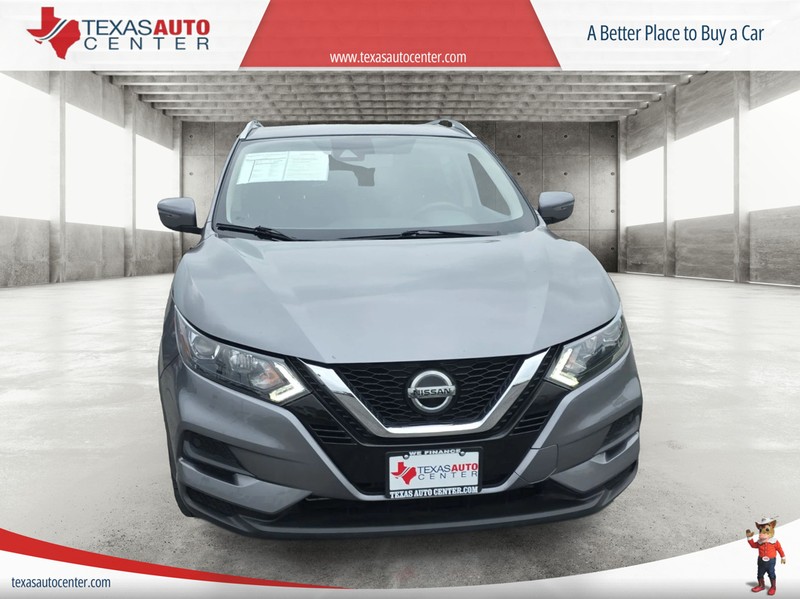 Nissan Rogue Sport Vehicle Full-screen Gallery Image 03