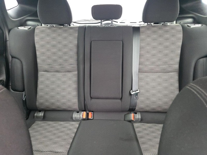 Nissan Rogue Sport Vehicle Full-screen Gallery Image 13