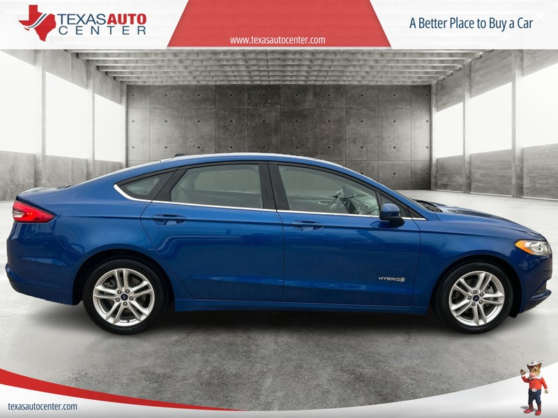 Ford Fusion Hybrid Vehicle Full-screen Gallery Image 04