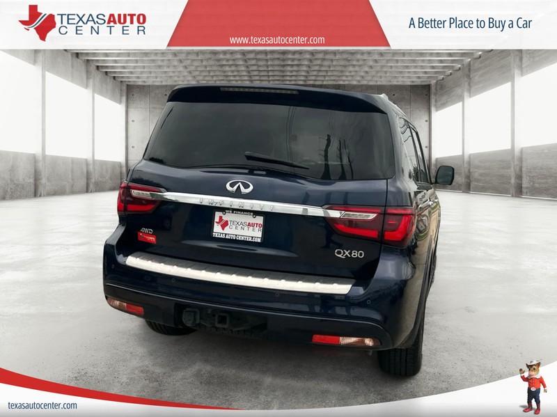 INFINITI QX80 Vehicle Full-screen Gallery Image 04