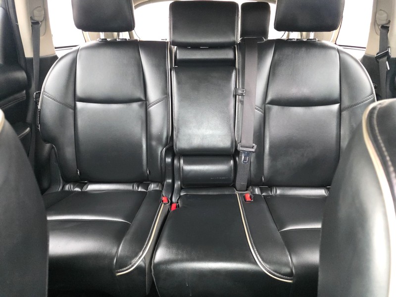 INFINITI QX60 Vehicle Full-screen Gallery Image 13