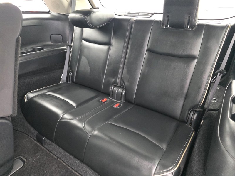 INFINITI QX60 Vehicle Full-screen Gallery Image 18