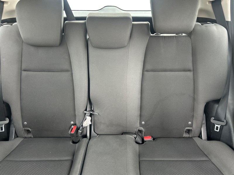 Honda HR-V Vehicle Full-screen Gallery Image 13