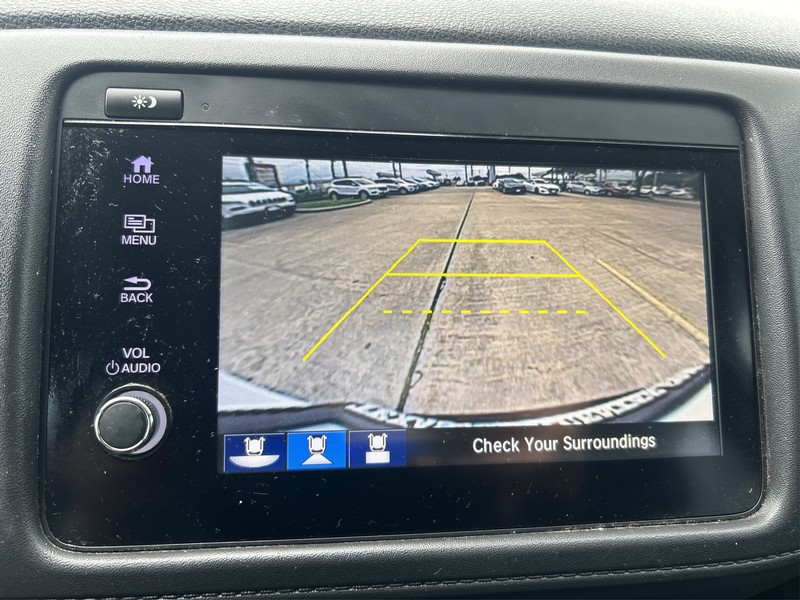 Honda HR-V Vehicle Full-screen Gallery Image 17