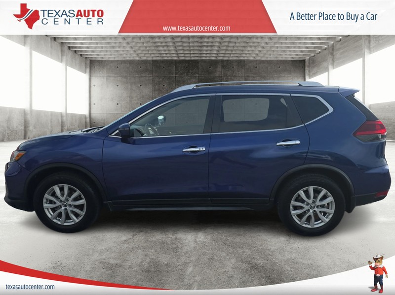 Nissan Rogue Vehicle Full-screen Gallery Image 5