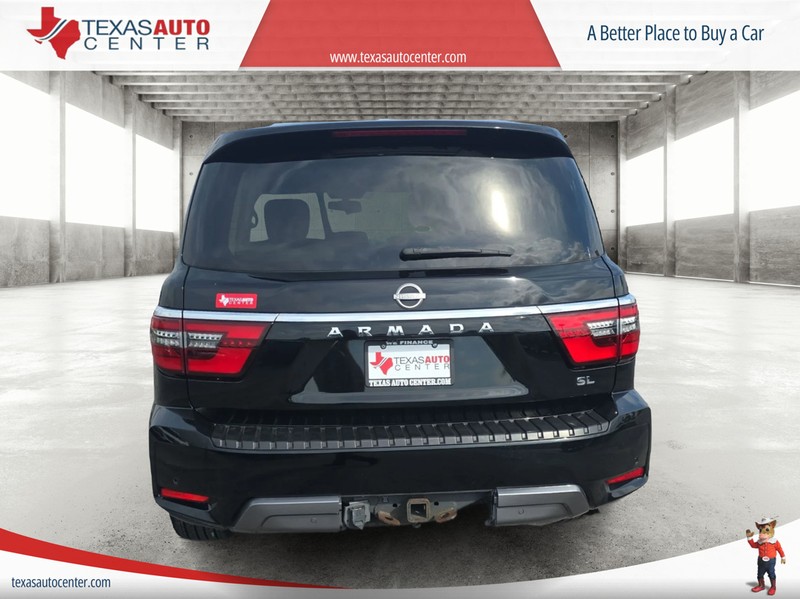 Nissan Armada Vehicle Full-screen Gallery Image 6