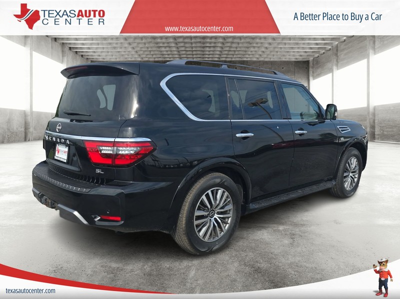 Nissan Armada Vehicle Full-screen Gallery Image 7