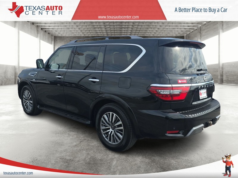 Nissan Armada Vehicle Full-screen Gallery Image 8