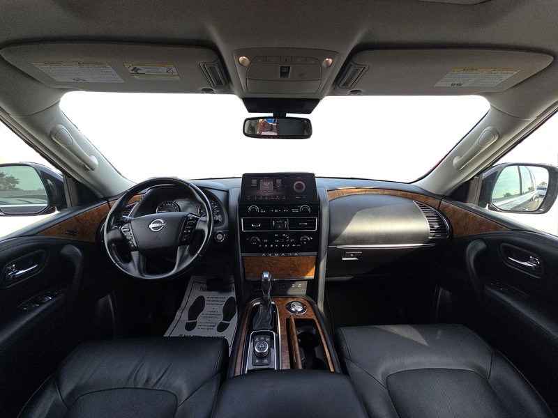 Nissan Armada Vehicle Full-screen Gallery Image 15
