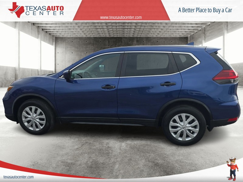 Nissan Rogue Vehicle Full-screen Gallery Image 5