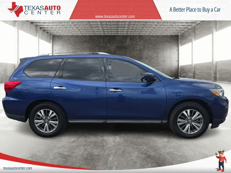 Nissan Pathfinder Vehicle Full-screen Gallery Image 4