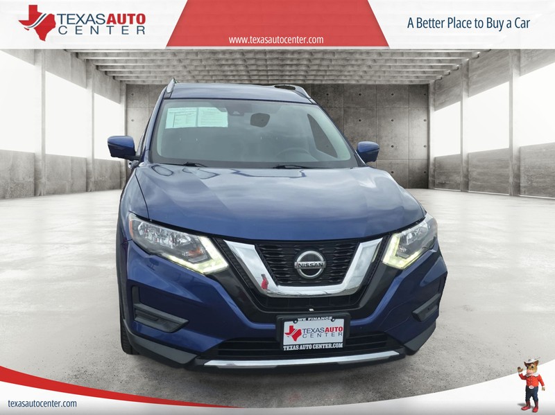Nissan Rogue Vehicle Full-screen Gallery Image 03