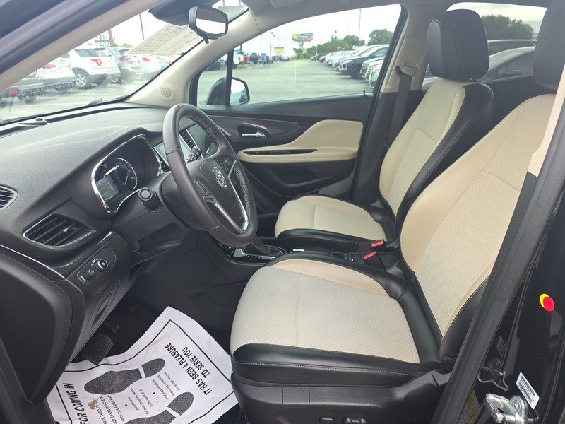 Buick Encore Vehicle Full-screen Gallery Image 9