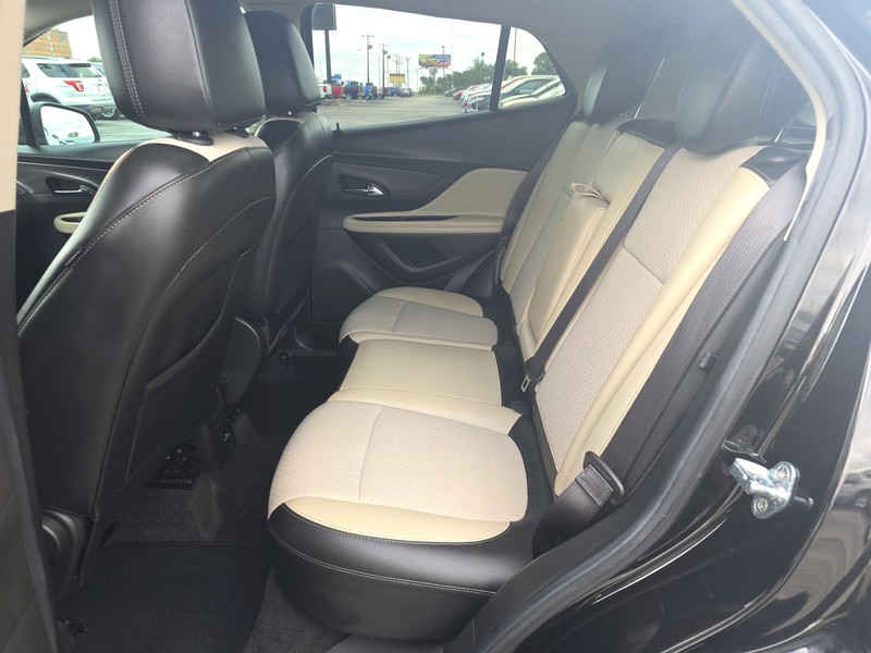 Buick Encore Vehicle Full-screen Gallery Image 10