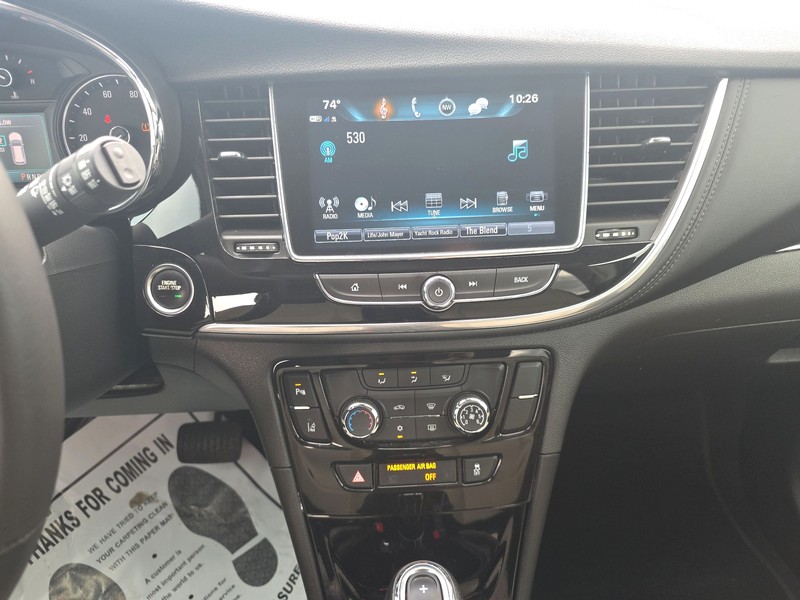 Buick Encore Vehicle Full-screen Gallery Image 12
