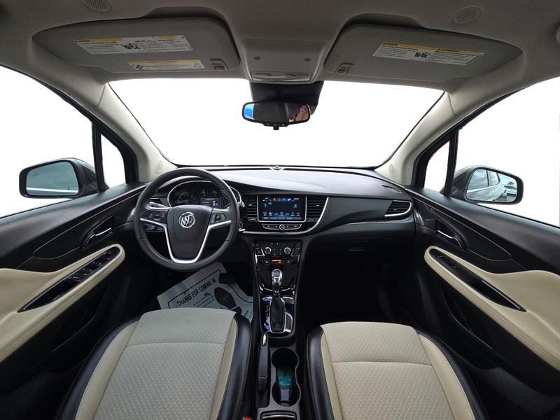 Buick Encore Vehicle Full-screen Gallery Image 15