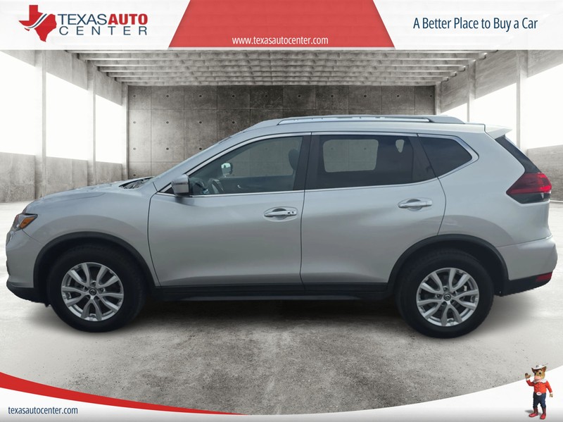 Nissan Rogue Vehicle Full-screen Gallery Image 5