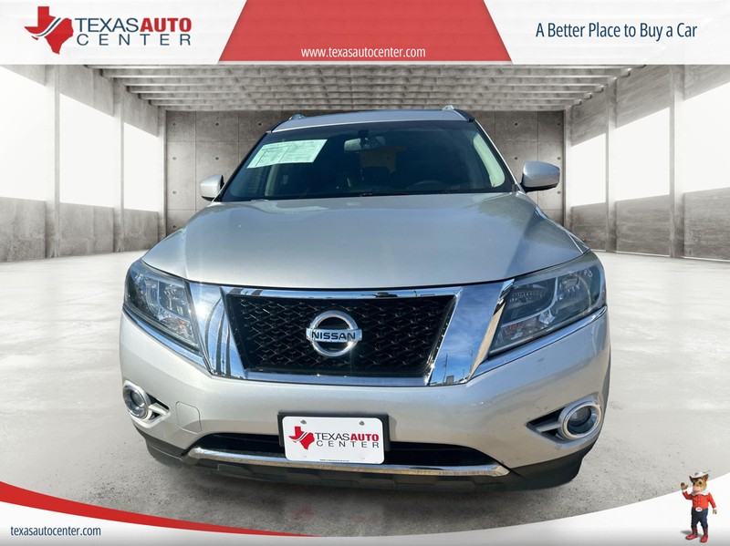 Nissan Pathfinder Vehicle Full-screen Gallery Image 02