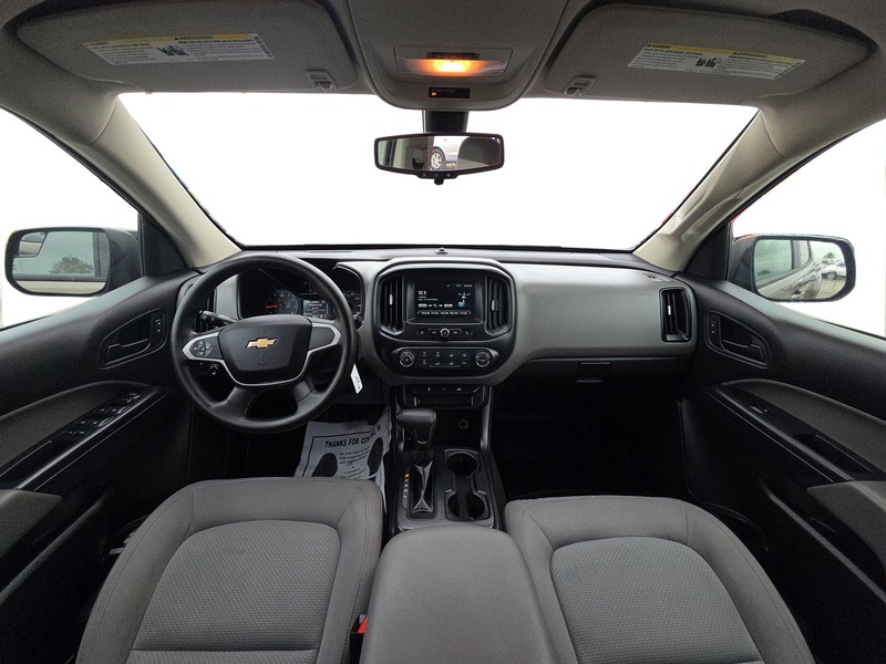 Chevrolet Colorado Vehicle Full-screen Gallery Image 14