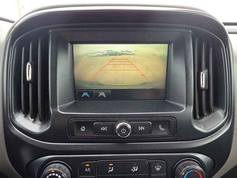 Chevrolet Colorado Vehicle Full-screen Gallery Image 16